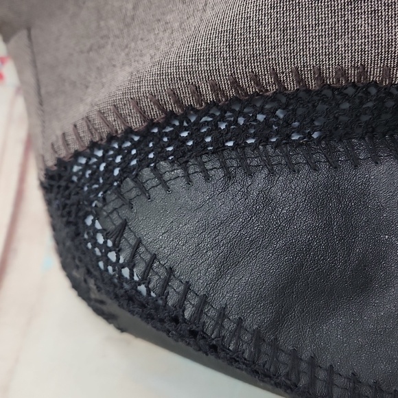 Stella & Jamie from Berdorf Goodman w/ leather sleeves, short cardigan sweater - Picture 4 of 8